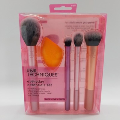Real Techniques Everyday Essentials + Make-up-Schwamm-Set, Make-up-Pinse... 1786