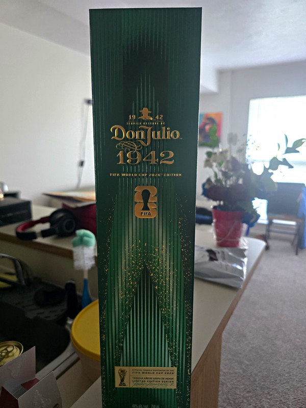 Empty Don Julio 1942 World Cup Limited Edition Gold FIFA Soccer Futbol 2026