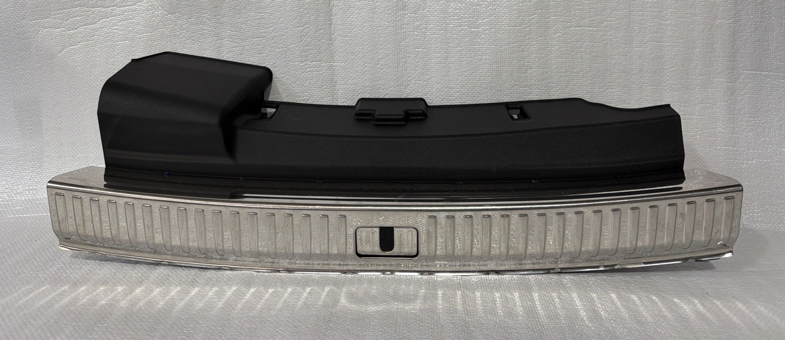 Rear Trunk Lid Lock Sill Plate Cover Trim Panel 4M8864483A OEM Lamborghini Urus