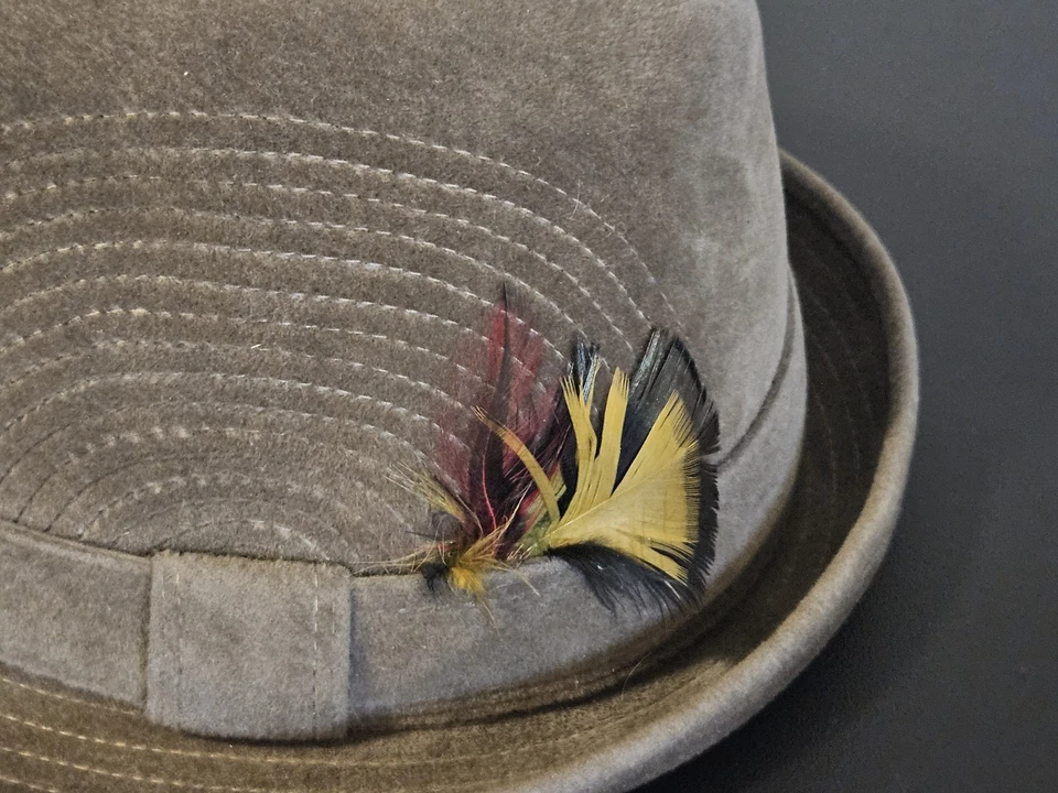 Vintage Borsalino Men's Hat - Mimosa - Taupe/Grey - Size 6 7/8 Feathers Bowler - Image 3 of 4