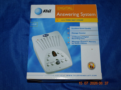 AT&T Digital Answering Machine #1719 with Audible Message Alert, 2002, New
