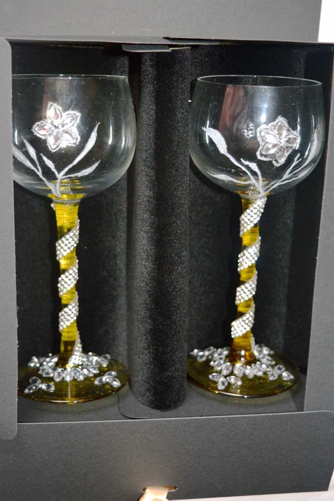 2 edle Weingläser Design mit Strass beschliffen Unikat Geschenk-Set Valentinstag