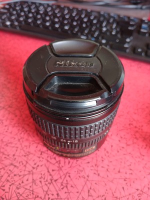 Nikon DX SWM ED IF Aspherical 67 Lens With Shade 18-70mm 1:3.5-4.5