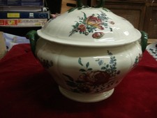 SOUPIERE VILLEROY ET BOCH ancienne Modèle METTLACH 1562