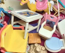 VTG Fisher Price U Pick Loving Family Dollhouse Accessories Furniture People