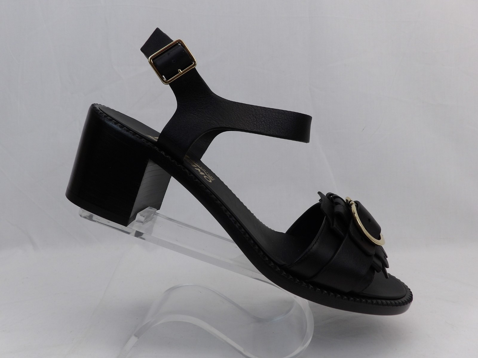 SALVATORE SALVATORE SALVATORE FERRAGAMO ELAN BLACK LEATHER GANCINI FRINGE BIT SANDALS PUMPS 9.5 B 9fd165 SALVATORE SALVATORE SALVATORE FERRAGAMO ELAN BLACK LEATHER GANCINI FRINGE BIT SANDALS PUMPS 9.5 B 9fd165
