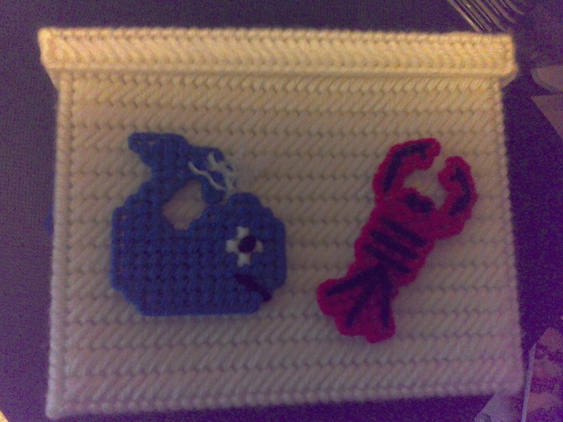 NAUTICAL THEMED GIFT BOX IN PLASTIC CANVAS