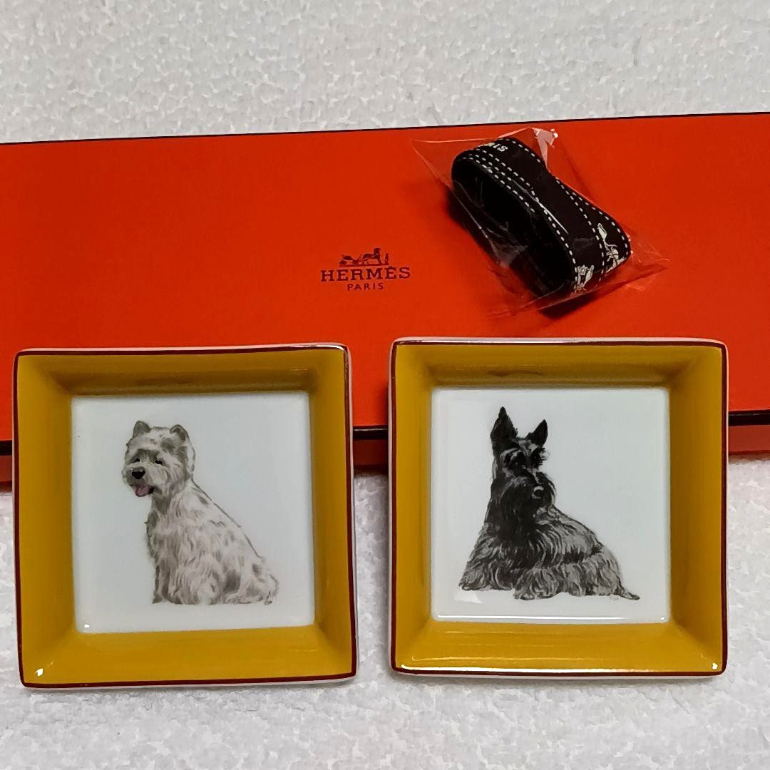 Hermes Octagonal Square Plate Set Dog Pair 2 Set Yellow W/Box Used