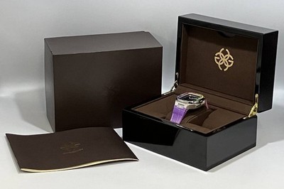Golden Concept Apple Watch Swarovski Rainbow 37/99 Used Watch