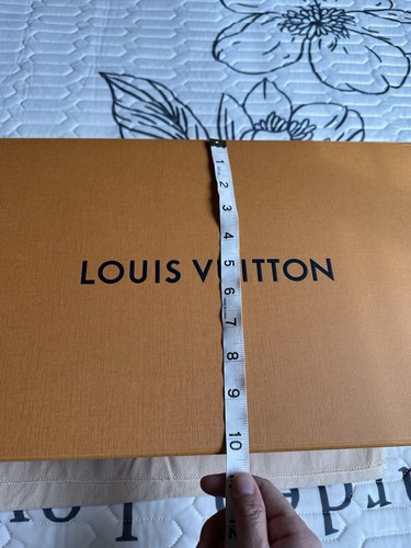 louis vuitton Gift Box. Good For Small Bag Or Medium Box. See Pics For Size - Picture 5 of 7