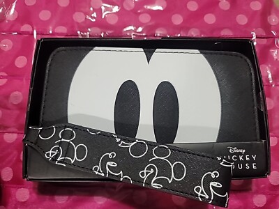 BIOWORLD Disney Mickey Mouse Wallet w/ wristlet Black White & Red in color NEW!