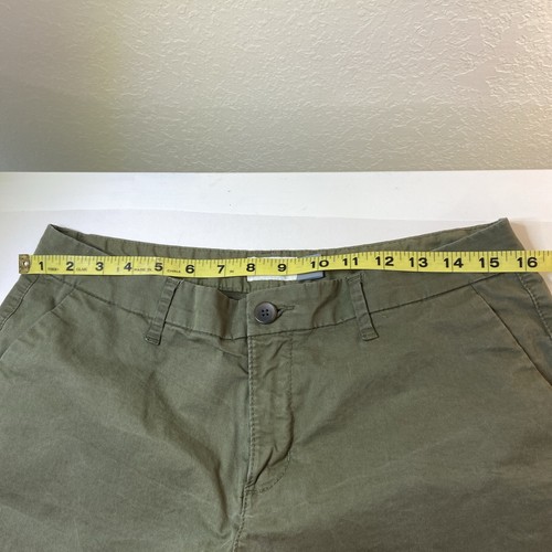 Old Navy Everyday Shorts Womens 10 Army Green Chinos Shorty Beach 5" Inseam - Imagen 5 de 7