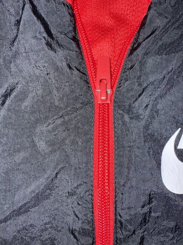 Nike Boys Medium Full Zip Hooded Windbreaker Red/Black Sportswear Athletic - Picture 4 of 6