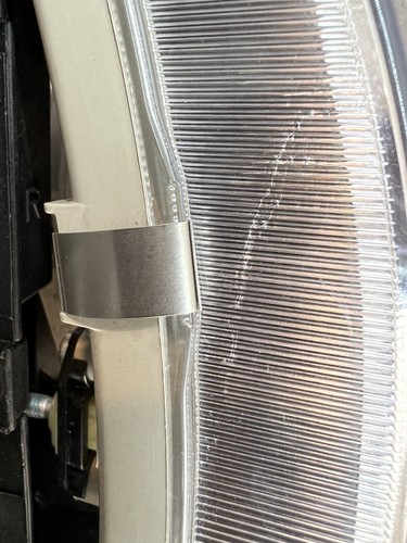 2001-2003 Toyota Tacoma RH Headlight Lamp ASSY OEM - Picture 8 of 15