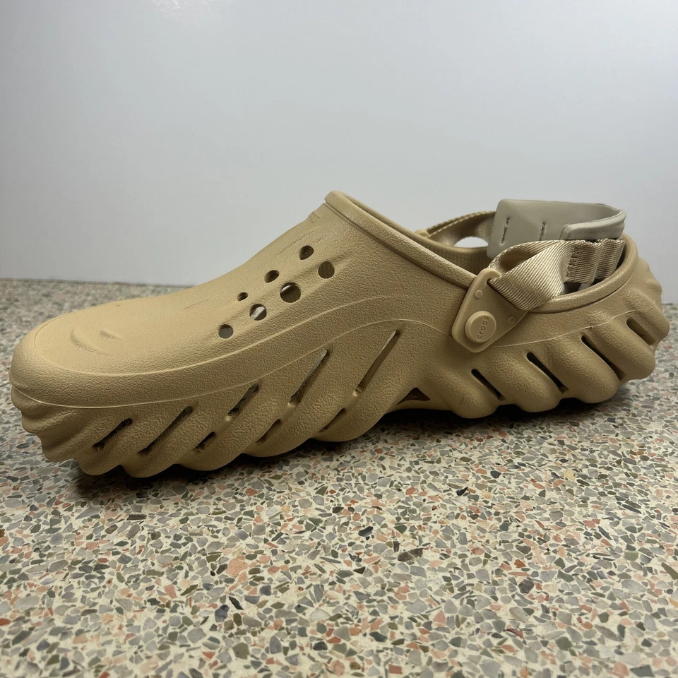 Мужские сабо унисекс Crocs Echo Clog пшеничные желтовато-коричневые 207937 12 - Изображение 3 из 4