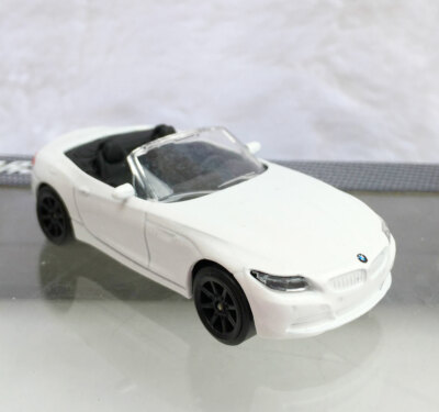 Majorette BMW Z4 Roadster White - Wheel 8S Black 1:56 (3 inches