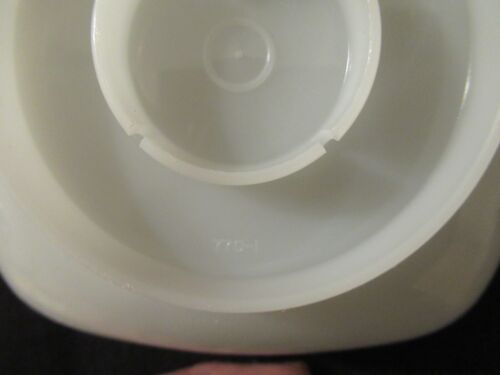 Vintage Tupperware Servette Chip N Dip Veggie Tray Set Almond - Picture 10 of 11