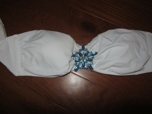 S M L ❤️Victorias Secret ❤️SWIM SUIT TOP PADS STRAPLESS WIRE FREE BANDEAU BROACH - Picture 9 of 13