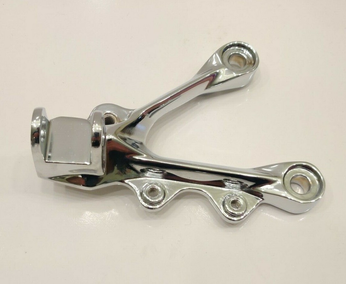 05 06 KAWASAKI NINJA ZX6R ZX6RR FRONT LEFT FOOTREST BRACKET 35063