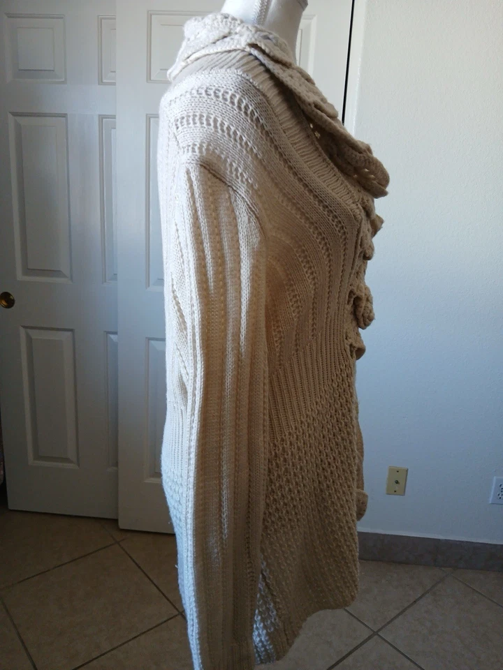 Suéter Cárdigan Maggie Sweet Para Mujer Beige Crochet Tejido con Cable Pequeño Boho Acogedor Foto 4 de 4