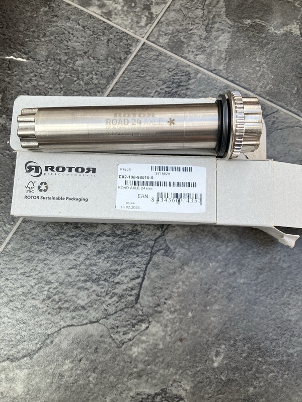 Rotor Aldhu or Vegast Axle - Road 24mm Axle For Rotor Cranks in Silver