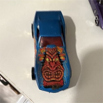 Hot Wheels Blue Red Yellow Diecast Car Corvette Stingray Tiki 1975