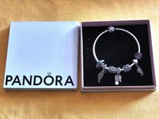 Pandora Moments Armreif mit 7 x Pandora Charms ALE 925 Silber