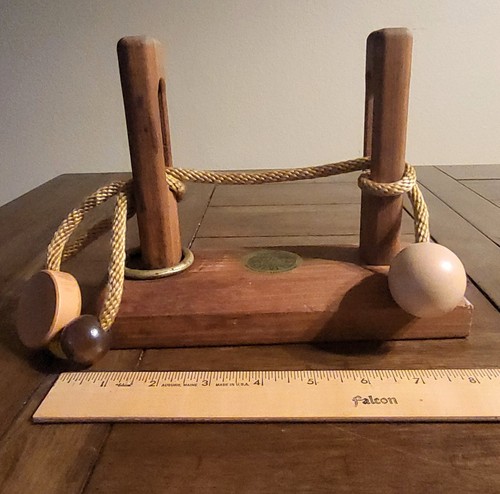 Puzzle Stumps Lumberjack Wood Game Brain Teaser Type F Toy Rope Ring 1979 Vintag - Picture 4 of 6