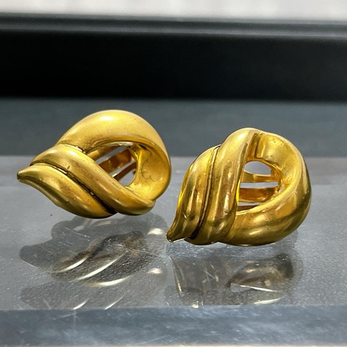 Gold Ribbon For Layout 【Knot Motif】Clip Earring, Gold, Ribbon-like Design, Vintage Style ...
