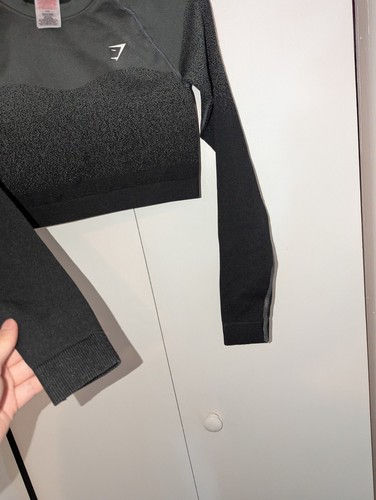 Gymshark Adapt Ombre crop top senza cuciture manica lunga taglia S nero grigio - Foto 7 di 9