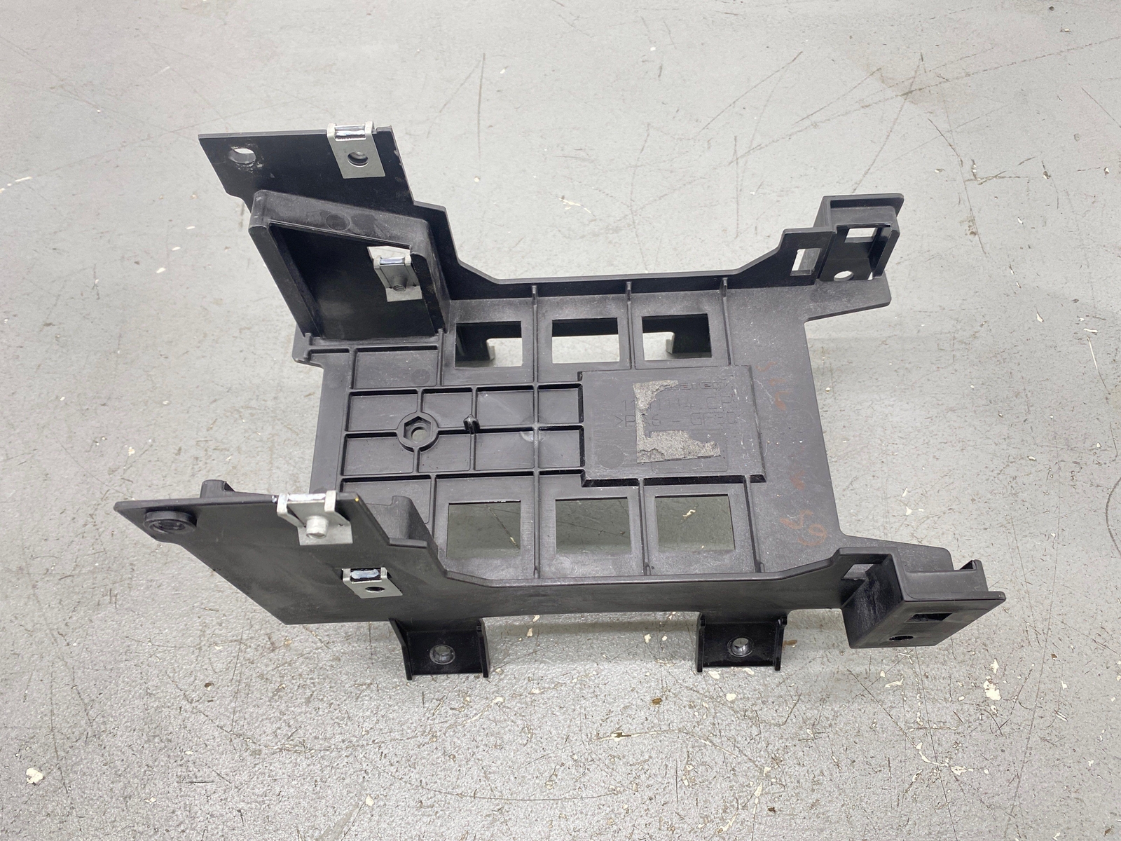 2020-2023 MCLAREN GT INTERIOR CENTER CONSOLE MOUNT BRACKET 11N1114 OEM 2021 2022