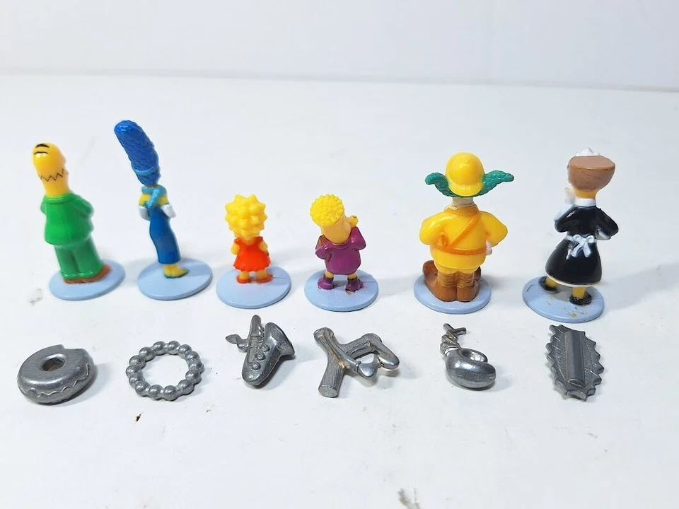 The Simpsons Clue Figure Suspects Tokens and Pewter 12 Tokens Replacement 2002 - Image 2 of 2