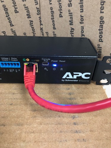 APC NBRK0250 NetBotz Rack Monitor 250 W/RACK EARS & POWER CORD - Afbeelding 7 van 7