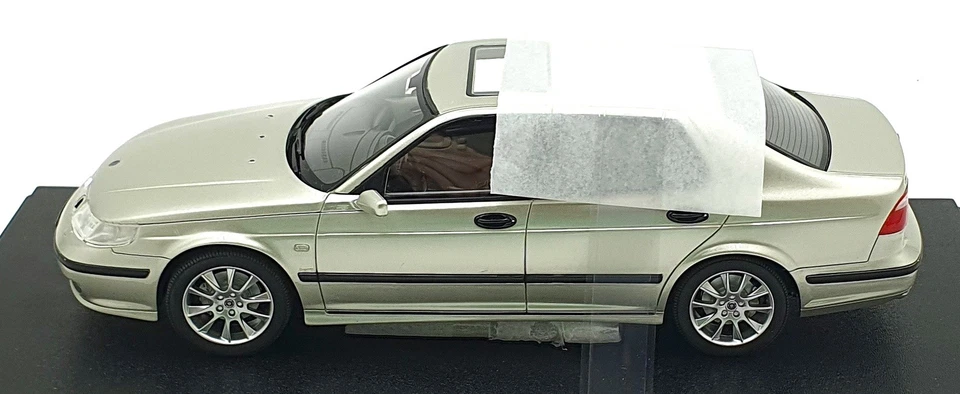 Cult 1/18 Scale Resin CML198-1 - 1997-2005 SAAB 9-5 Turbo Aero - Met. Silver - Image 4 of 4