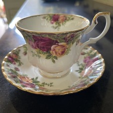 Image of Royal Albert 1962 Bone China Old Country Roses Tea Cup & Saucer