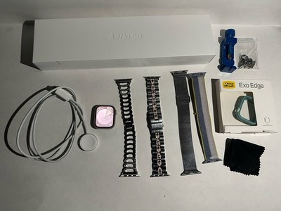 Apple Watch (Series 7) 41mm Gold Stainless w/ Milanese Loop Band And Case