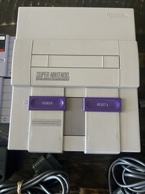 Super Nintendo SNES Console System w/ 2 Controllers 2 Games Home Alone NHL