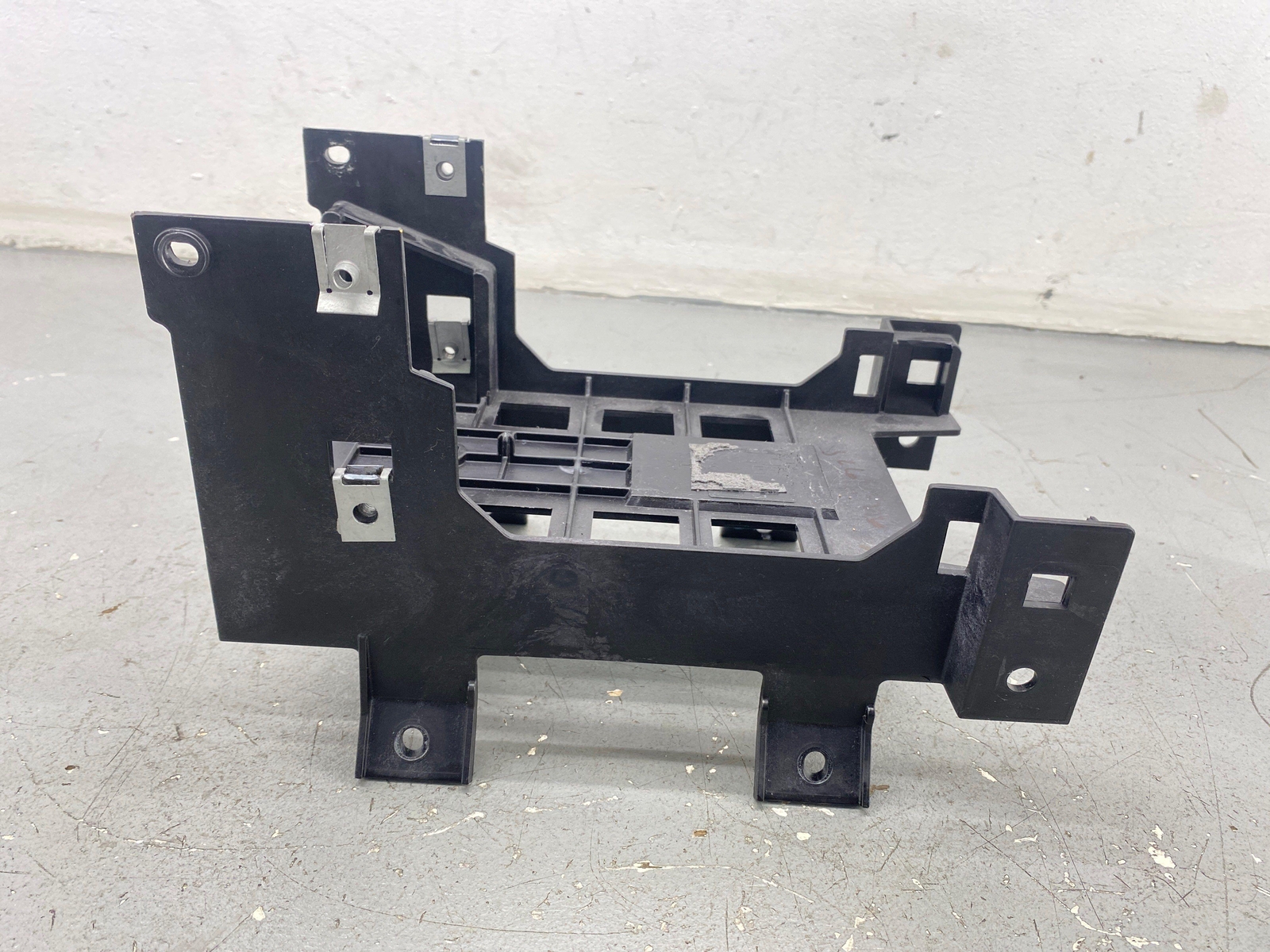 2020-2023 MCLAREN GT INTERIOR CENTER CONSOLE MOUNT BRACKET 11N1114 OEM 2021 2022