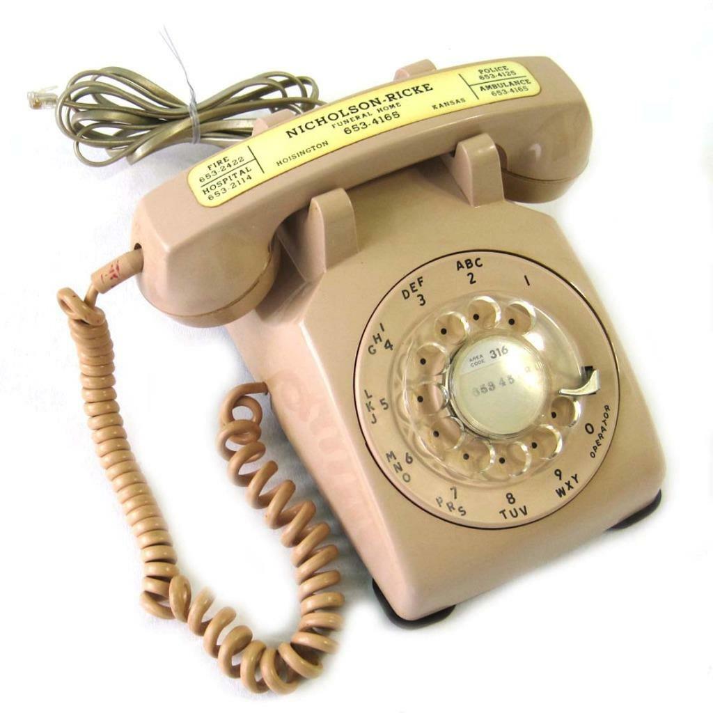 Vintage Stromberg Carlson 500 Rotary Dial Desk Telephone Beige