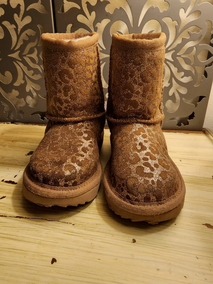 Ugg Kids Girls Chestnut Classic ll Glitter Leopard Boots Size 6