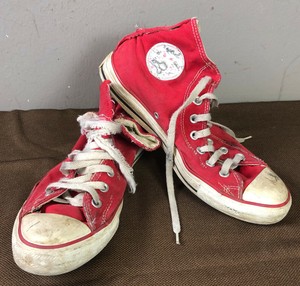 converse hightops red