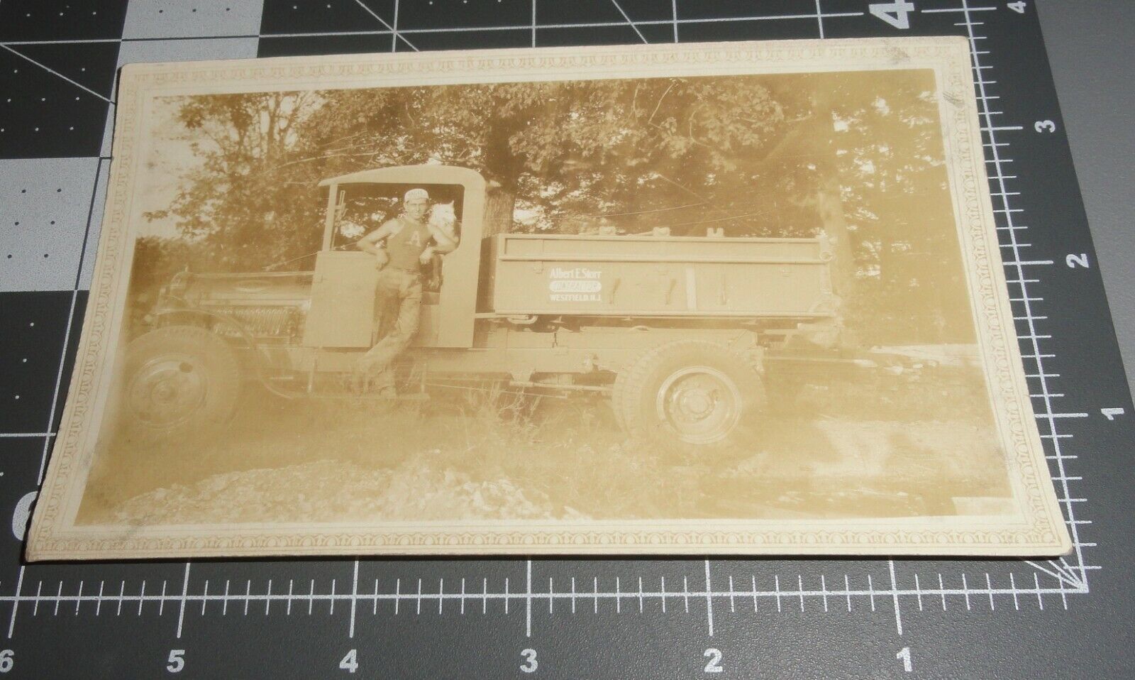 Picture 1 of 3