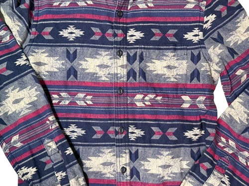 American Eagle Heritage Mens Button Down Shirt Flannel Southwestern Size SMALL - Picture 5 of 6