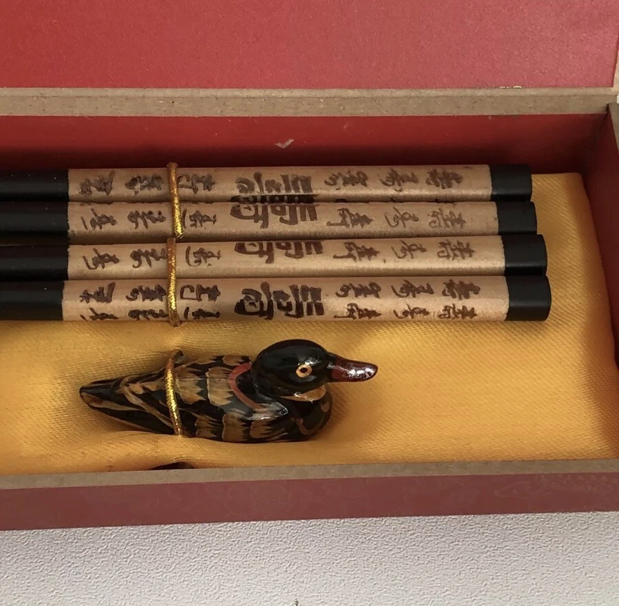 Vintage Chinese Wooden 4 x Chopsticks With 2 Duck Rests In Presentation Box -NEW - Image 2 of 4