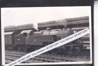 BRITISH RAILWAYS - EX LMS - FOWLER 2-6-4T NO.42363 @ STOCKPORT -  PHOTO #14437