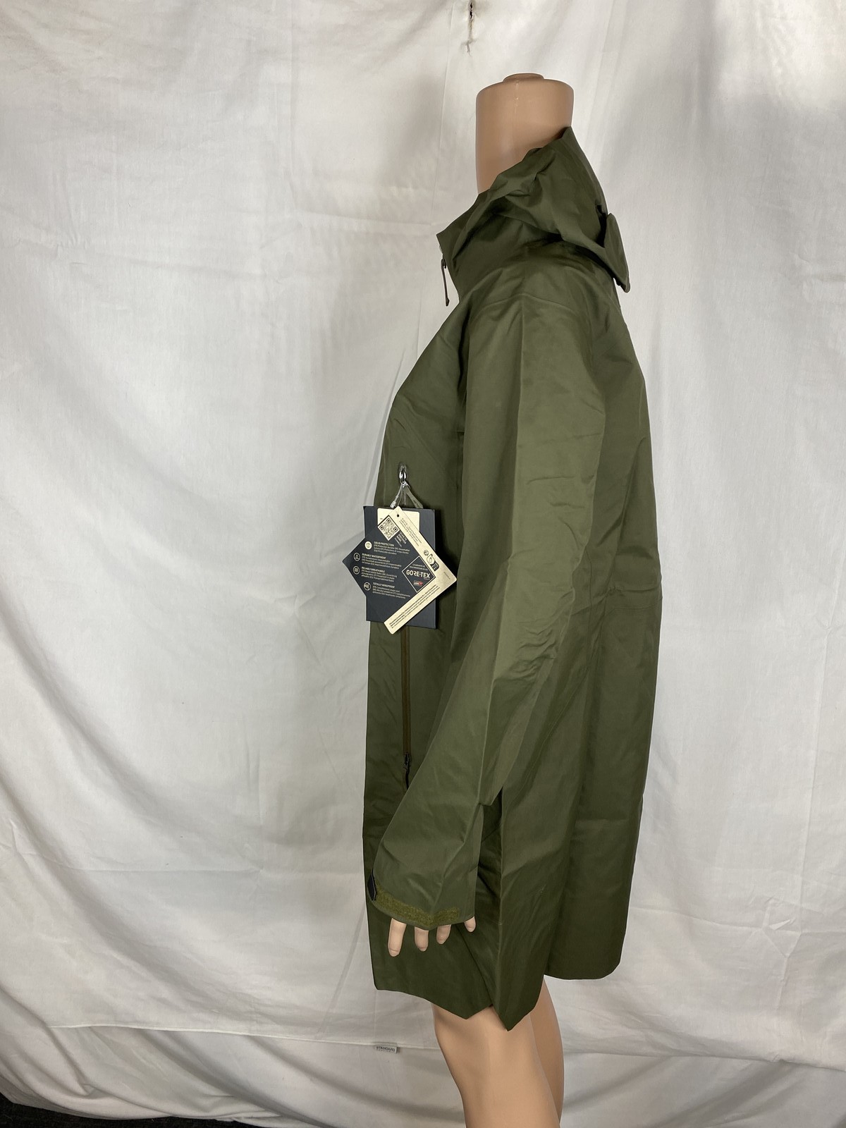 Arc'teryx Womens Beta Long Wind and Waterproof Jacket Size S Tatsu Green thumbnail 5