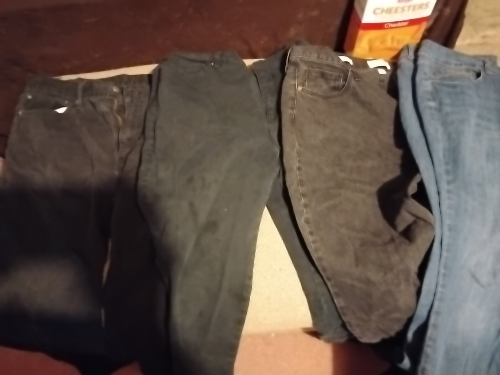 Four Stylish Women’s Pants for Every Occasion