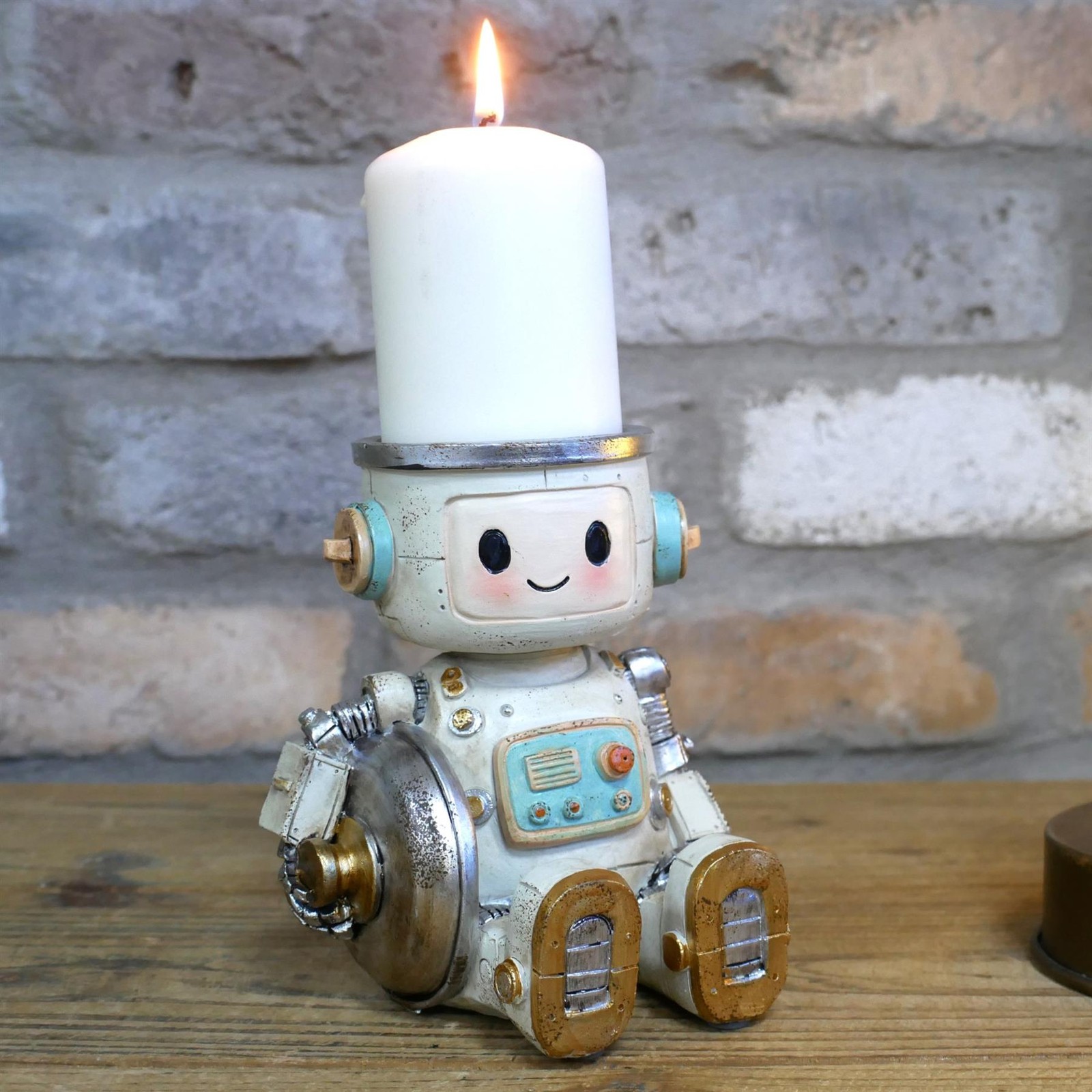 Retro Cute Robot Candle Holder Quirky Distressed Style Home Décor Ornament Gift