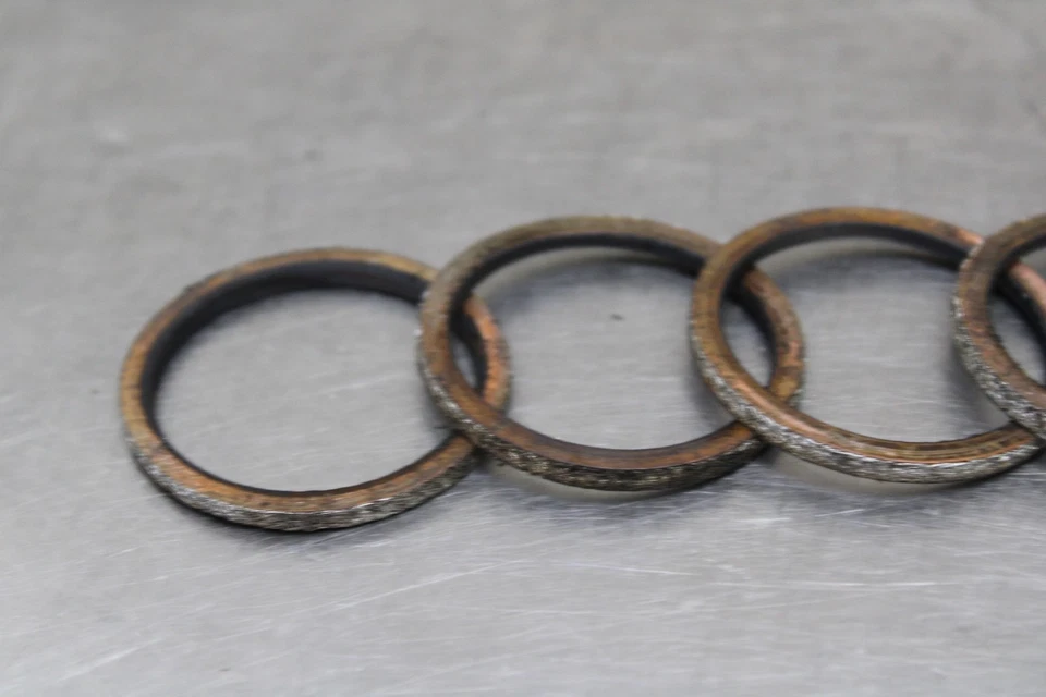 08-16 YAMAHA YZF R6 EXHAUST PIPE FLANGE GASKET HEADER - Image 4 of 4