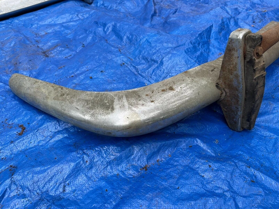 Parachoques delantero y trasero con parachoques originales Alfa Romeo 2600 Spider 1962-1968 Foto 4 de 4